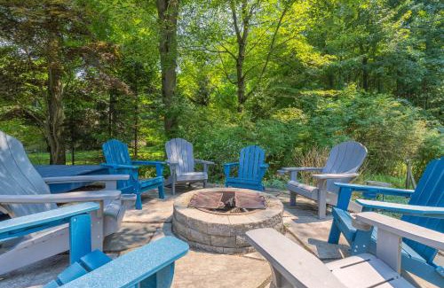 Fennville House | Glennwood Cottage! Coastal woodsy charm with association beach access