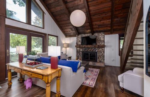 Fennville House | Glenora Bluffs - private lake access - pet friendly