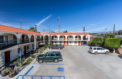 Citrus Grove Hotel | Glenridge Inn Glendale - Pasadena