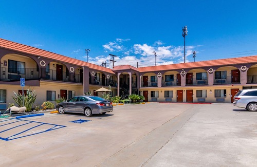 Citrus Grove Hotel | Glenridge Inn Glendale - Pasadena