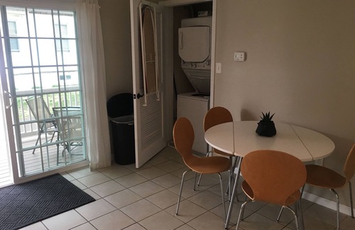 Glenside House | Glenside Farmhouse Apartment