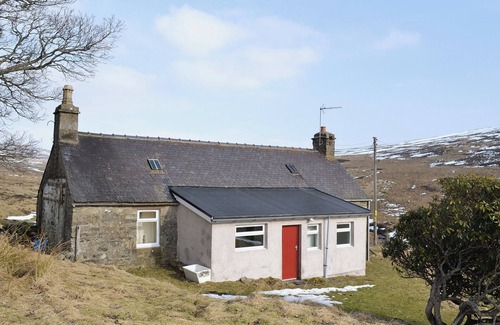 Kirriemuir Cottage | Glentairre Cottage - SWWW