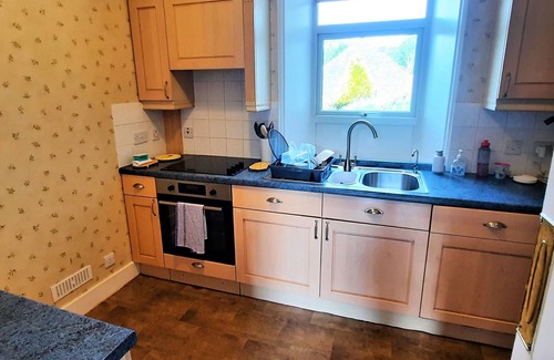 Kirkcudbright Cottage | Glenterry Farmhouse - a house that sleeps 6 guests in 3 bedrooms