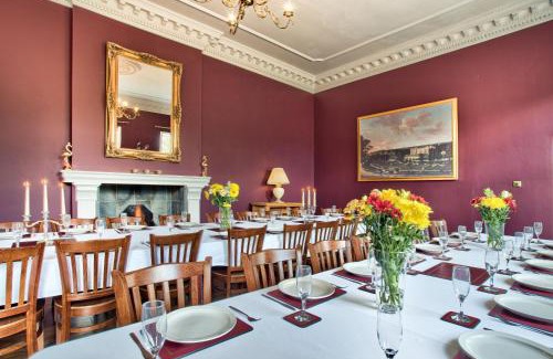 Glentham House | Glentworth Hall by Group Retreats