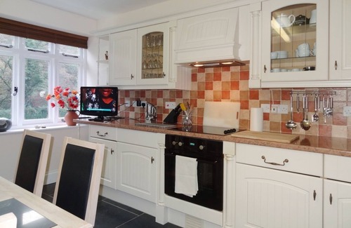 Barbrook Cottage | GLENVIEW, pet friendly, with a garden in Barbrook