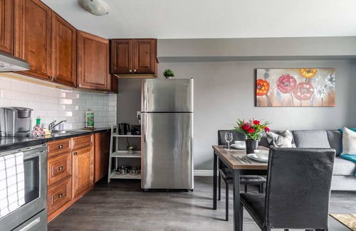 Rosedale Apartment | Glenview West Apartment with Patio - Near Downtown