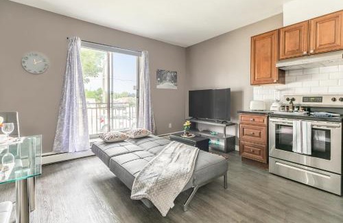 Rosedale Apartment | Glenview West Apartment w Patio - Near Downtown