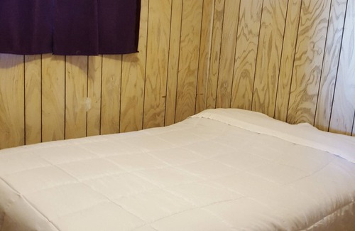 North Bay Hotel | Glenwood Motel and Cottages