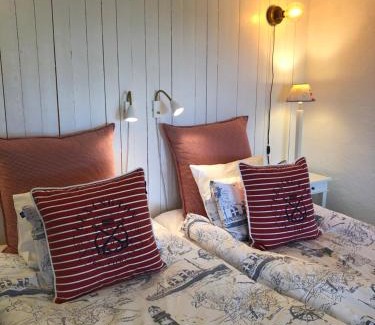 Simrishamn Bed & Breakfast | Glimminge Bed & Breakfast