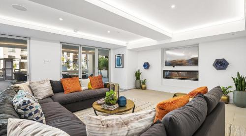 Irvine Business Complex Apartment | Global Luxury Suites Irvine