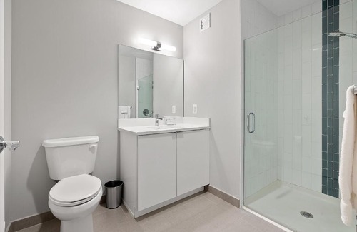 Center City West Apartment | Global Luxury Suites Center City