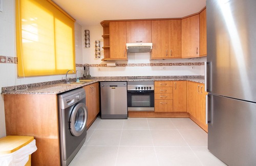 Sagunto House | Global Properties: Modern and practical townhouse in Puerto de Sagunto