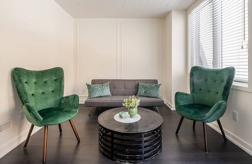 Oakville House | GLOBALSTAY. 3 Bedroom Modern Townhouse in Oakville