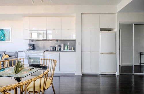 CityPlace Condo | GLOBALSTAY. Amazing Downtown 1 Bedroom. View 48 Floor CN Tower