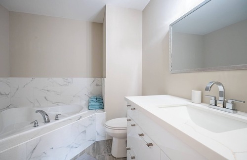 Richmond Hill House | GLOBALSTAY. Modern 4Bedroom Townhouse near Richmond Green Park