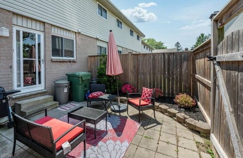 White Oaks House | GLOBALSTAY Elegant 3-Bedroom Townhouse in London For Family