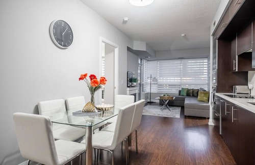 Willowdale Condo | GLOBALSTAY. Luxury 2Bd 2BR Metro Sheppard. Free parking