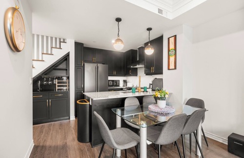 Saint Clair West Village Apartment | GLOBALSTAY Luxury Townhouse Minutes Away From Waterfront