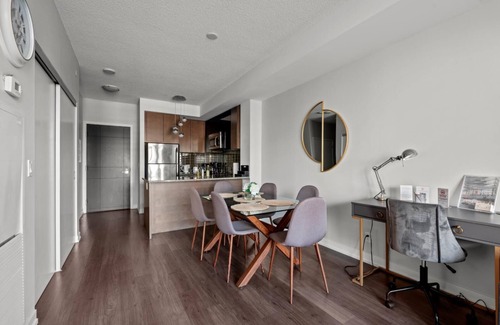 Mount Pleasant West Condo | GLOBALSTAY Modern 1BD+Den Condo w/Balcony Lillian St