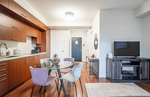 Willowdale Condo | GLOBALSTAY. Modern 1 Bedroom Apt in North York. Free parking