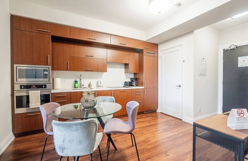 Willowdale Condo | GLOBALSTAY. Modern 1 Bedroom Apt in North York. Free parking