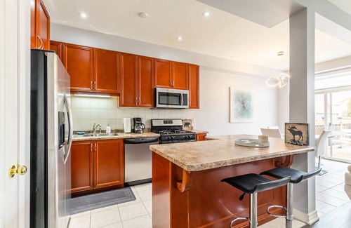 Stoney Creek House | GLOBALSTAY. Modern 3-4 Bedroom Town