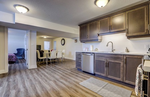 Port Elgin Condo | GLOBALSTAY. New 4Bd Basement in Port Elgin. Close to the Beach