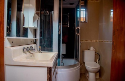 Gikondo House | Gloria's boutique Inn double room1