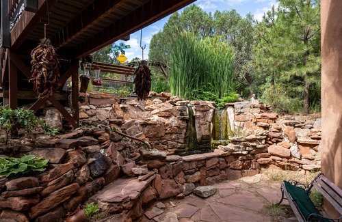 Canoncito House | Glorieta Mesa Retreat