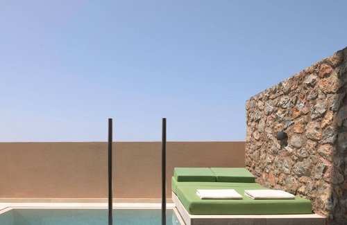 Analipsi Villa | Glorious Chersonisos Suite | Catherine Suite | Adults Only | Private Furnished.