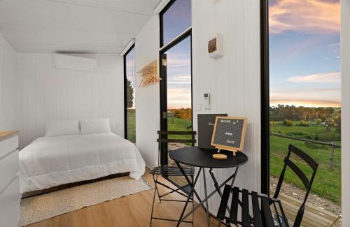Jindivick House | Glorious Escape by Tiny Away