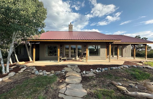 Hesperus House | Glorious Mountain Views at Setting Sun Ranch