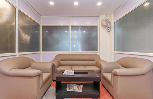 Hebbal Hotel | Glorious Rooms Stay near Hebbal Railway Station