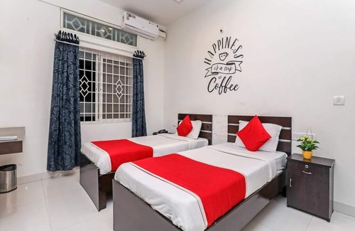 Hebbal Hotel | Glorious Rooms Stay near Hebbal Railway Station