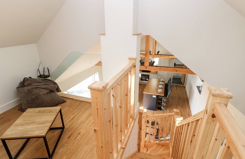 Efailwen Cottage | GLOWTY BRYNBEDW, pet friendly, luxury holiday cottage in Efailwen