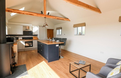 Efailwen Cottage | GLOWTY BRYNBEDW, pet friendly, luxury holiday cottage in Efailwen