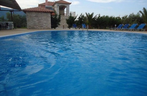 Paralio Astros Villa | Glyfada Villas II