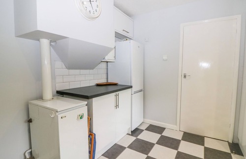 Martin House | GLYNDE, pet friendly, with a garden in Deal