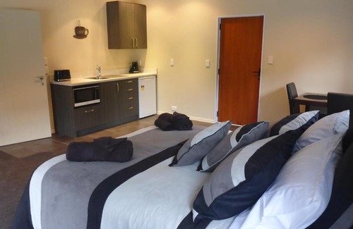 Blenheim Bed & Breakfast | GMH Home Stay