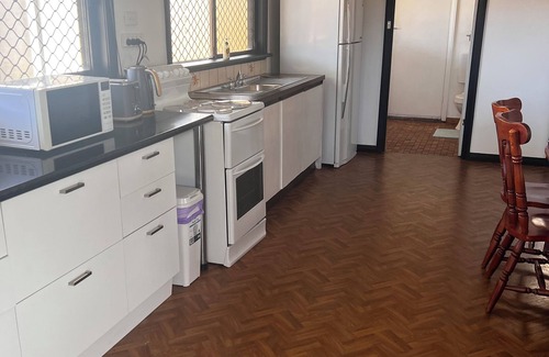 Gnowangerup House | Gnowangerup Butterfly cottage