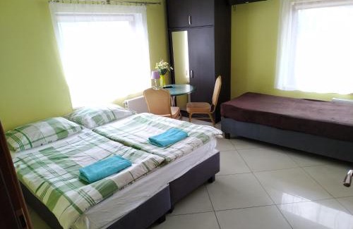 Brusy House | Gościniec w ogrodzie