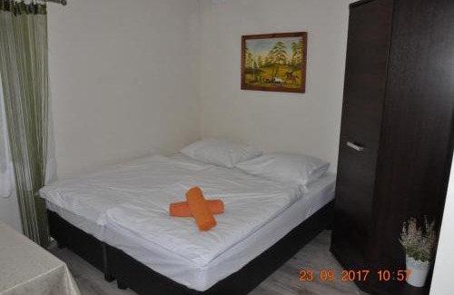 Brusy House | Gościniec w ogrodzie