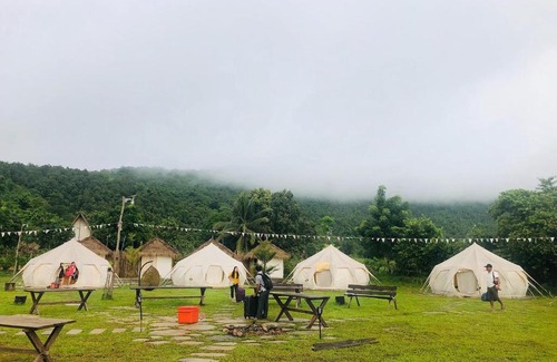 Wat Bo Area Other | Go Camping