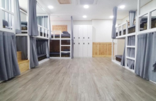 Dongseong-ro House | Go Hostel