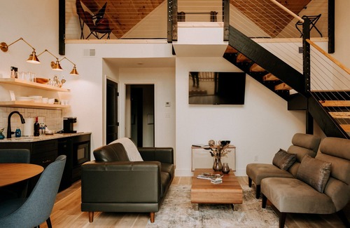 Gatlinburg - Pigeon Forge Cottage | Go Vols - 50 minute drive! - 2