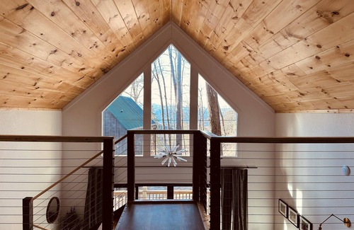 Gatlinburg - Pigeon Forge Cottage | Go Vols - 50 minute drive! - 2