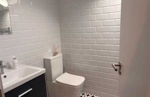 Shanagarry Apartment | Goalpost Loft Self-Check-In
