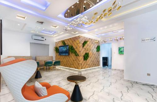 Ikeja Bed & Breakfast | God's Touch Apartments Remi Fani Kayode GRA. Ikeja