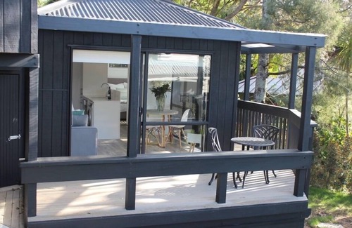 Orakei Cottage | Godden Cottage, your perfect getaway space in the heart of everything