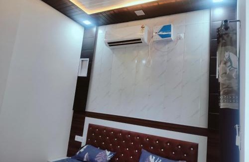 Chhata House | Goenka Home Stay Barsana
